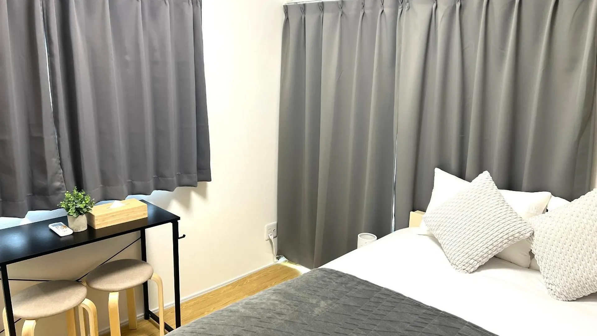 Ikebukuro Area R21 Kamiike Apartment Tokyo